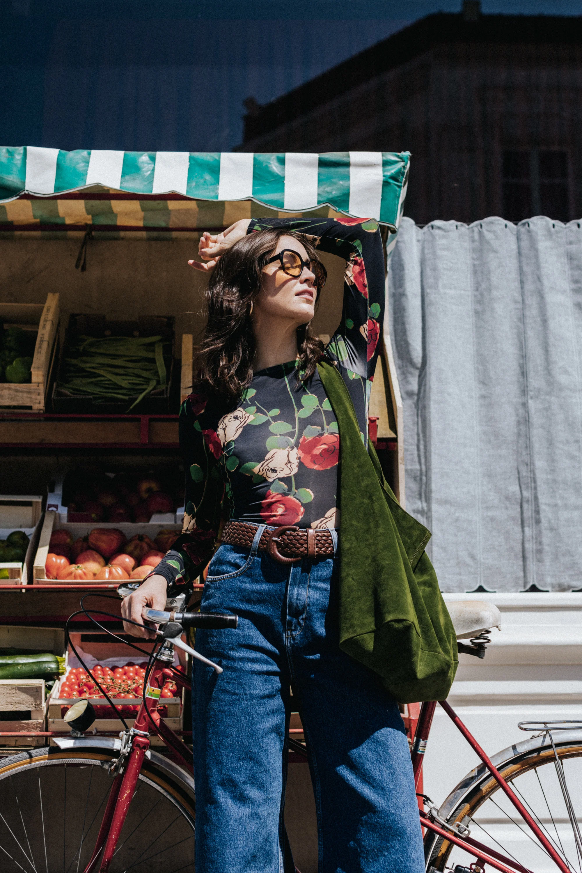 BODY HUGO VINTAGE ROSES - Image 5