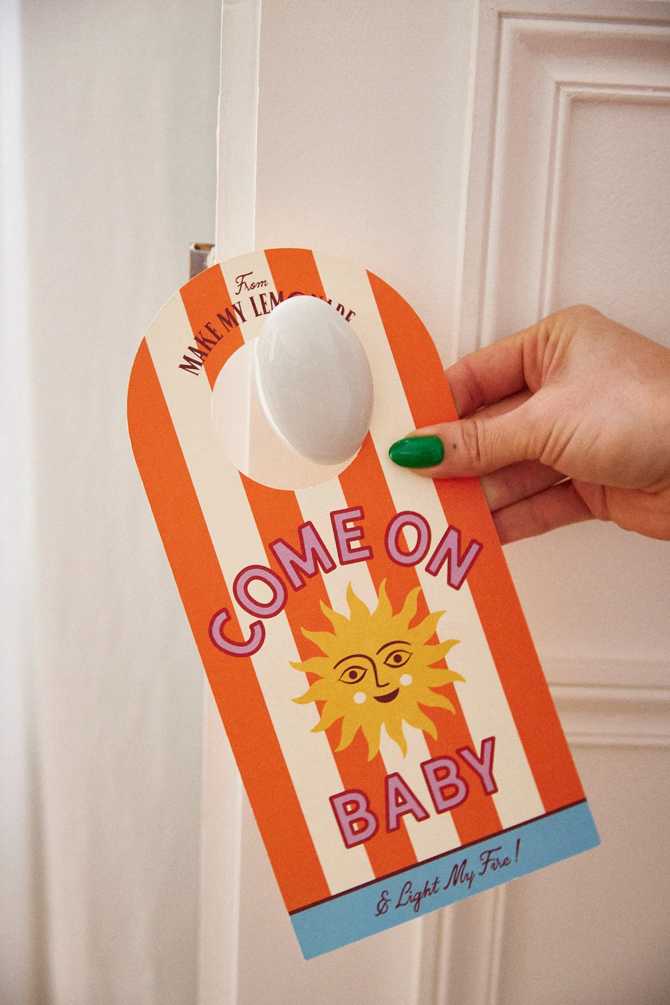 DOOR SIGN YELLOW & PURPLE - Image 4