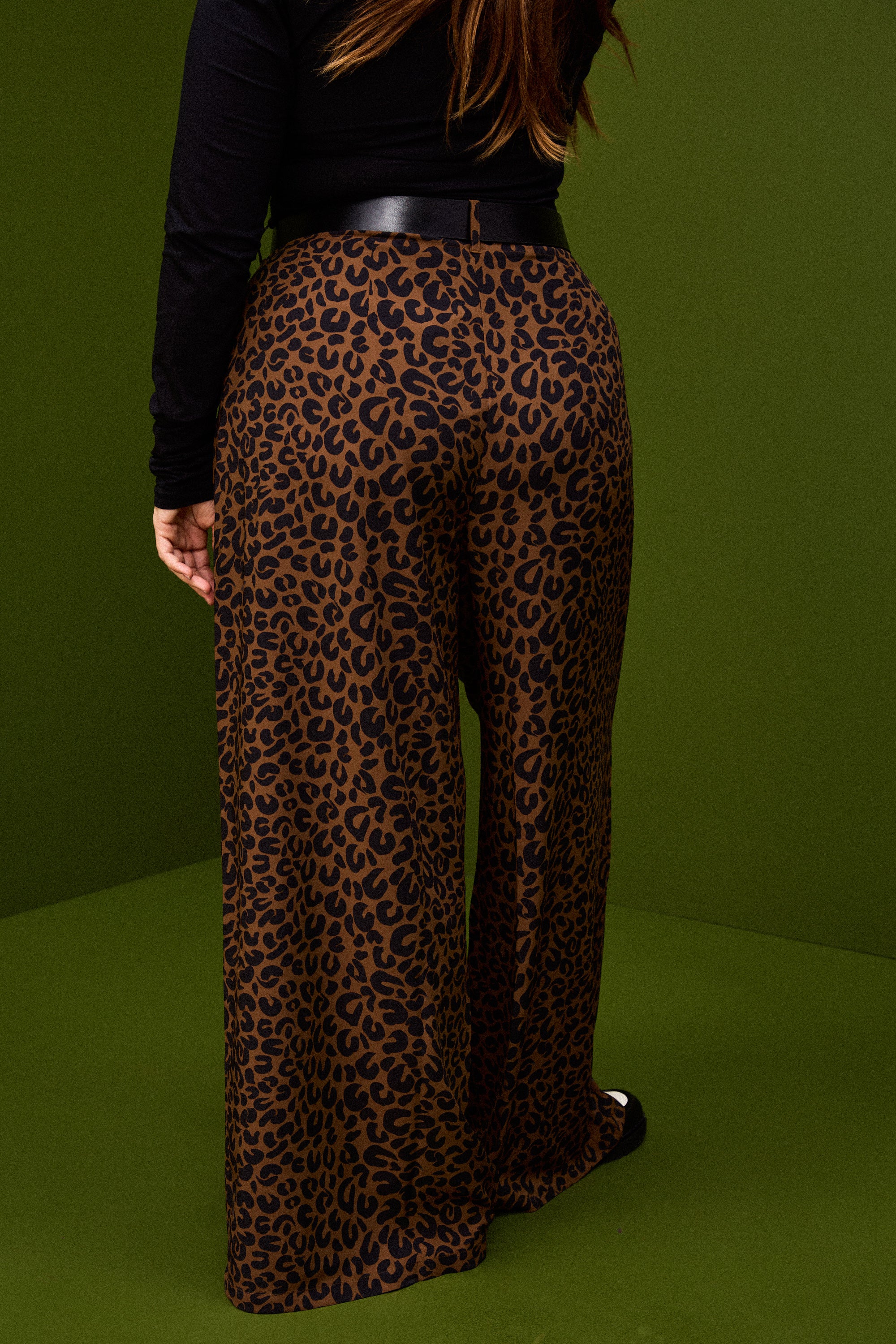 PANTALON HARYA LÉOPARD - Image 9