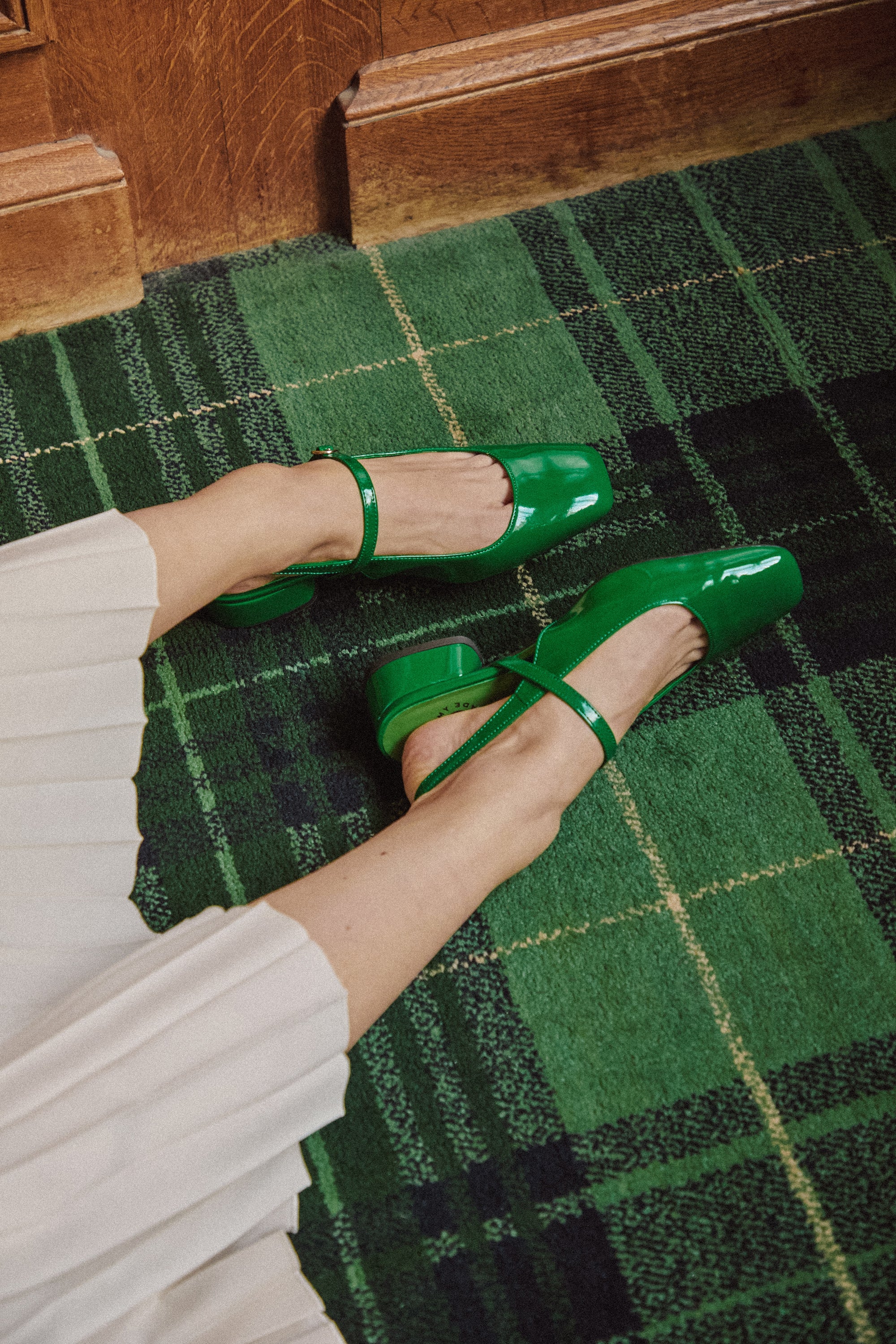 SANDALES POLLY VERNIS SUPER GREEN - Image 3