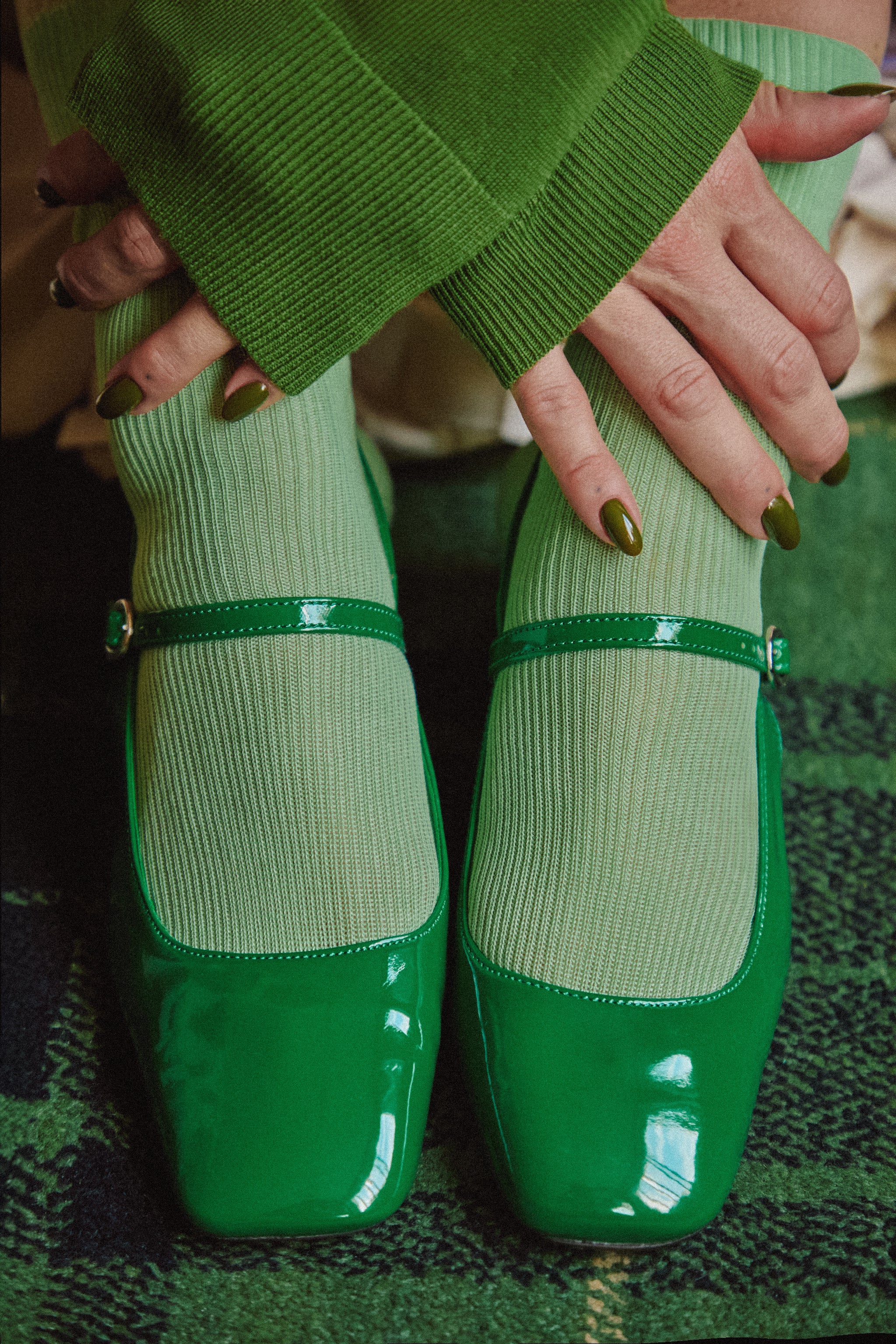 SANDALES POLLY VERNIS SUPER GREEN - Image 4